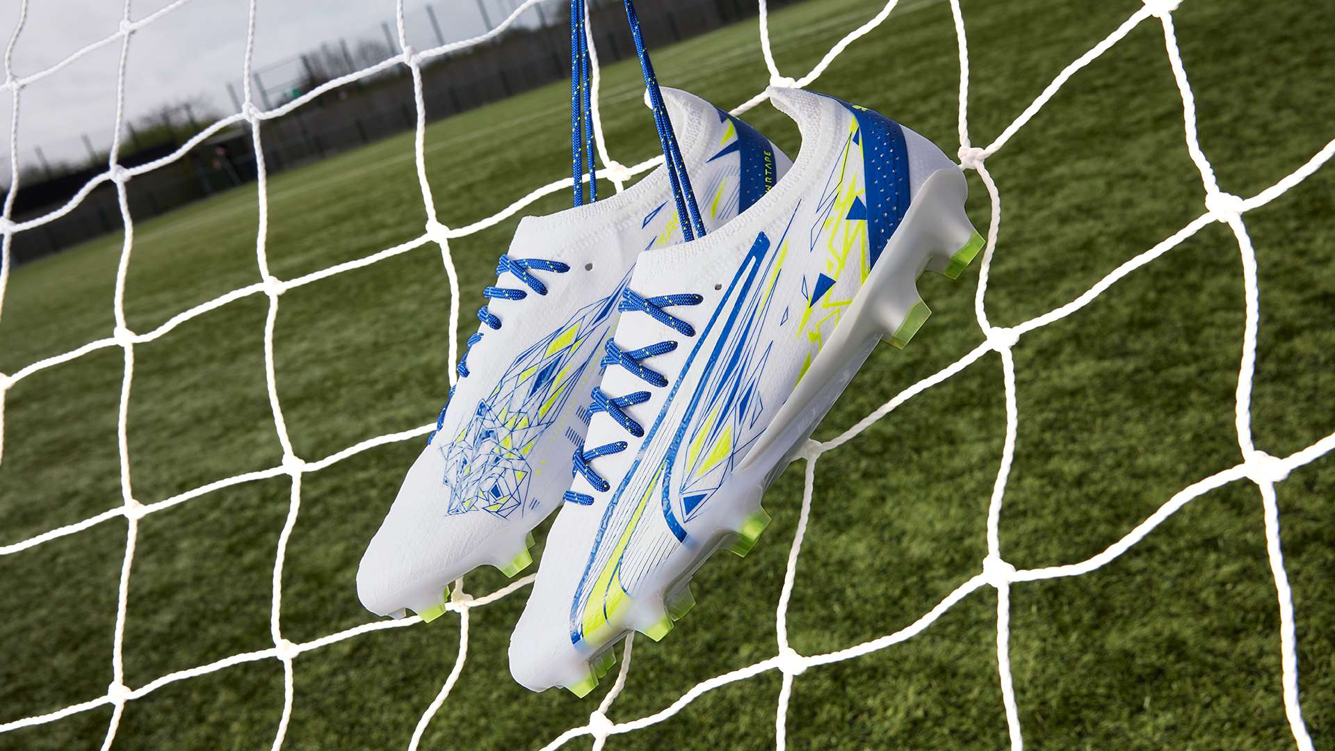 临困境的球 临困境的球