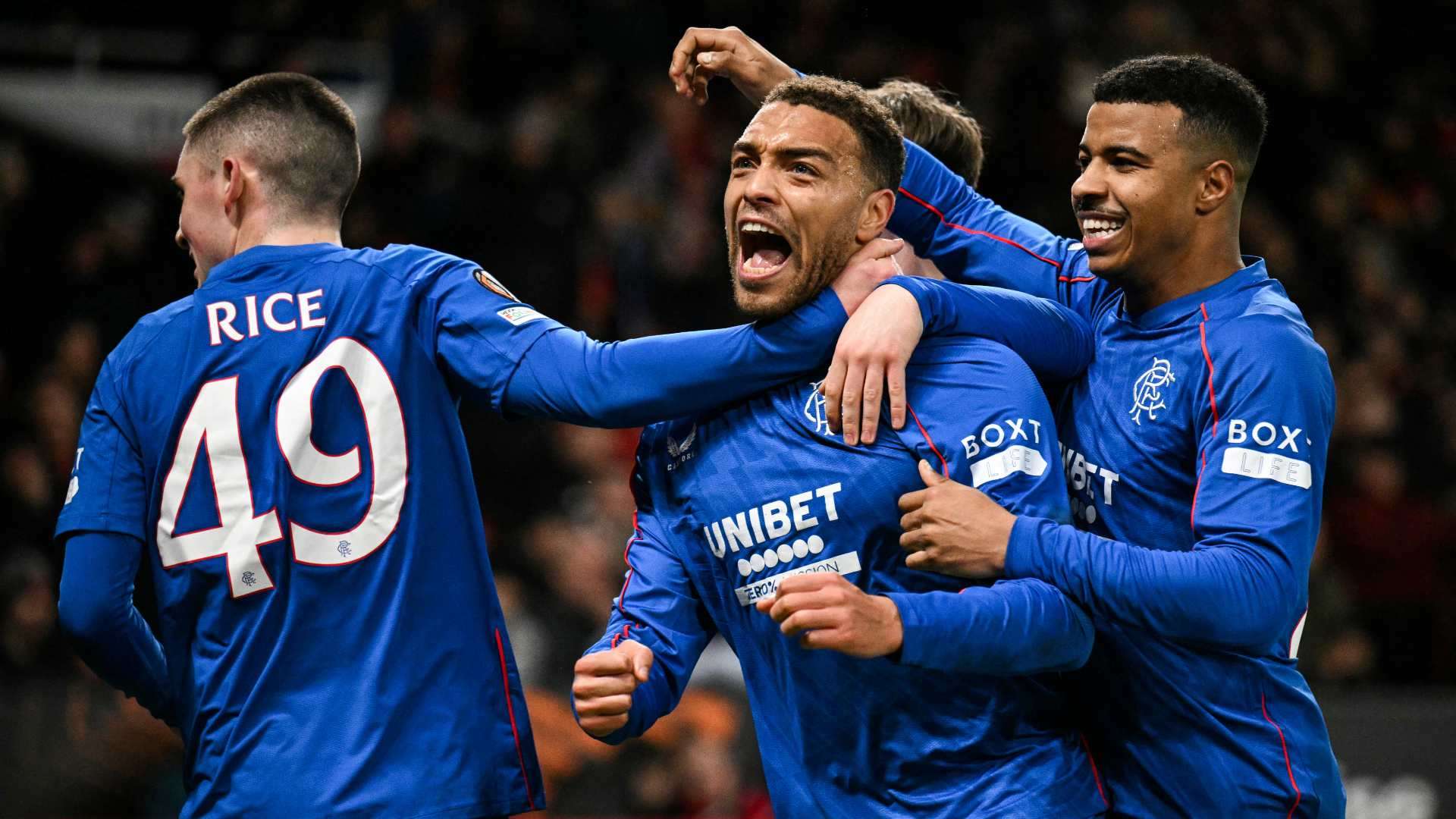 隨著阿扎爾 隨著阿扎爾