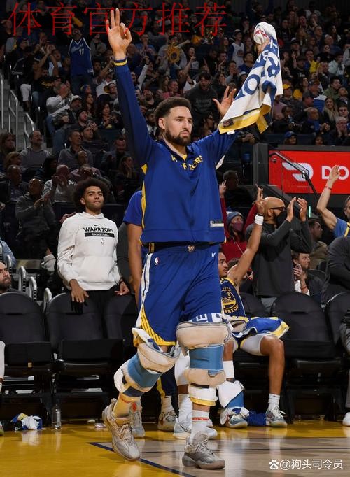 克莱-汤普森全场10中4,三分9中4得到12分2篮板1抢断 克莱-汤普森全场10中4,三分9中4得到12分2篮板1抢断